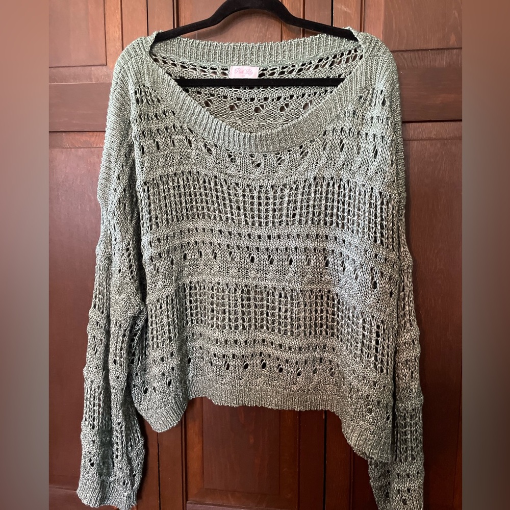 Pink Lily. Green Light Weight Knit Sweater. Size XL